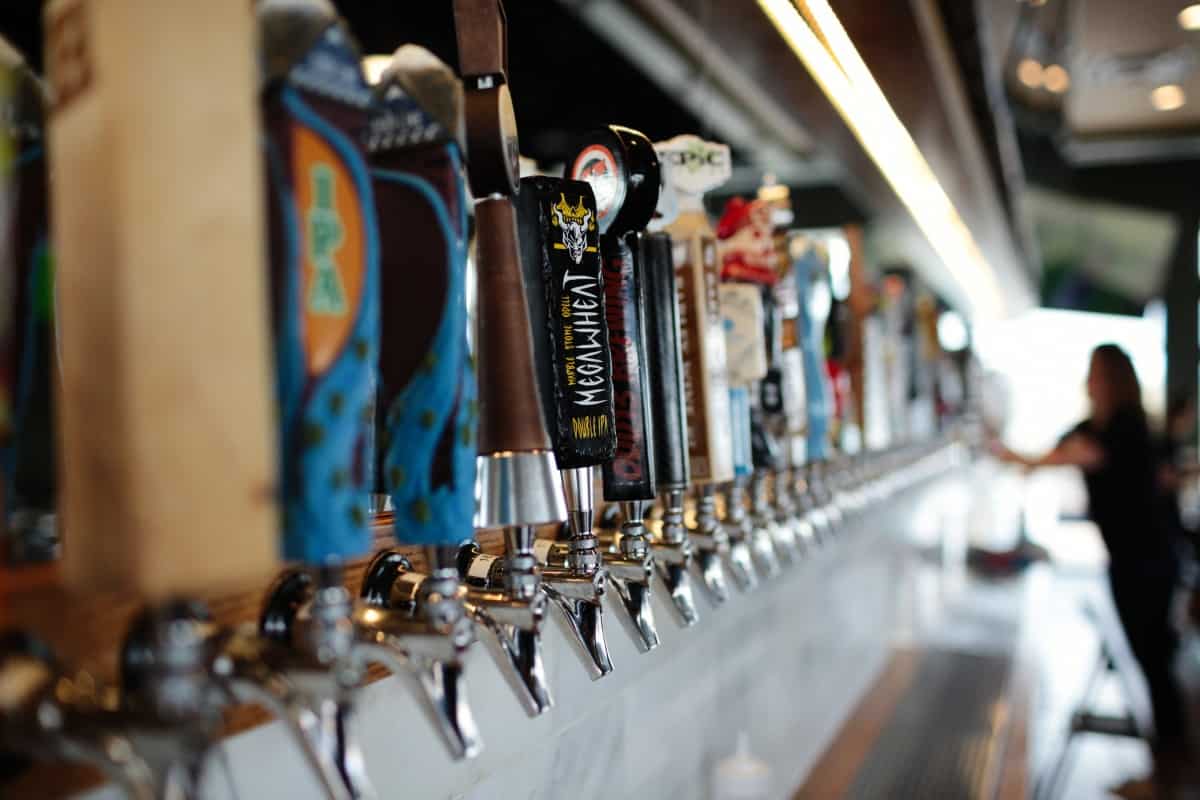 Growler beer taps 1200px Mile High on the Cheap